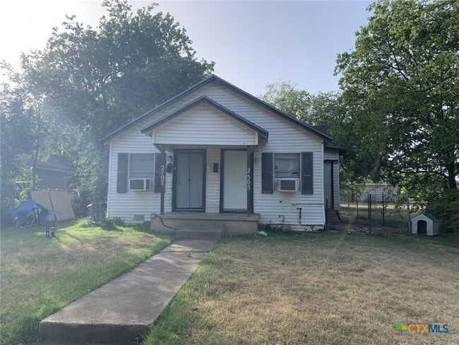 property at 2505 Reuter Ave