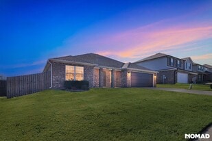 4307 SW Lenox Ave in Bentonville, AR - Building Photo