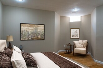 1 Parker Hill Ter, Unit 1 in Boston, MA - Foto de edificio - Building Photo