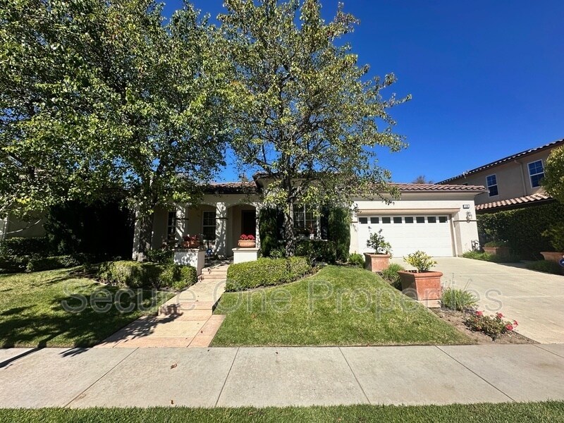 5199 Via Dolores in Thousand Oaks, CA - Building Photo