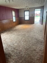 110 E Jackson St in Paden City, WV - Building Photo - Building Photo