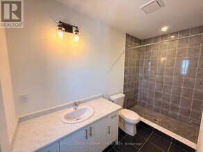 94 Cadillac Crescent in Brampton, ON - Building Photo - Building Photo