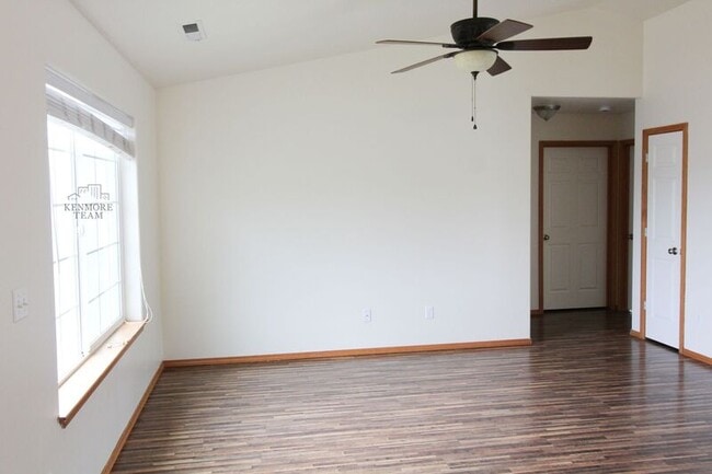 5108 Catalonia Dr in Pasco, WA - Building Photo - Building Photo