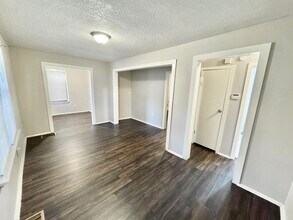 655 Granada Rd in Memphis, TN - Building Photo - Building Photo