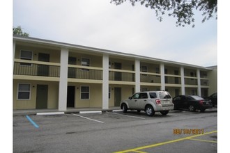 27 W Crystal in Lake Wales, FL - Building Photo - Building Photo