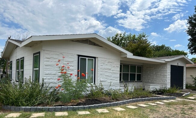 420 Storeywood Dr