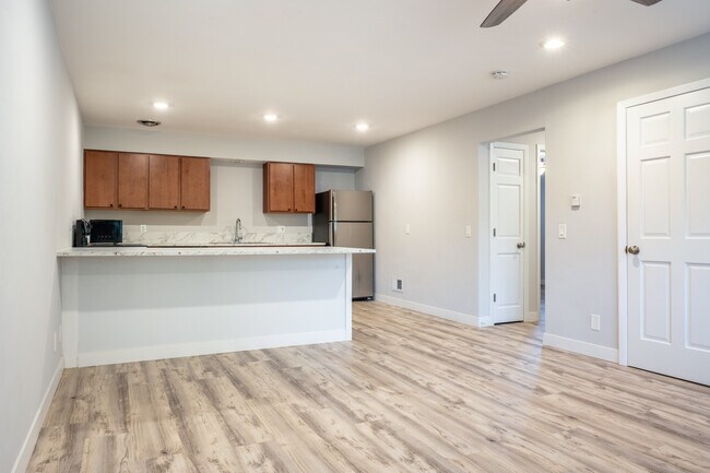 Parks Edge Apartments in McFarland, WI - Building Photo - Interior Photo