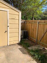 11901 Swearingen Dr in Austin, TX - Building Photo - Building Photo