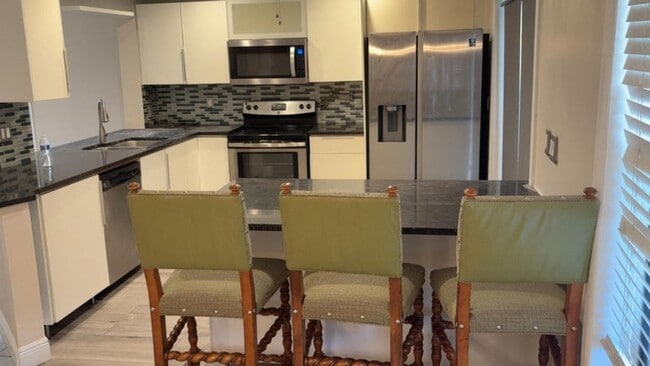 property at 5855-5855 Northpointe Ln