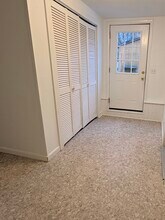 45 Barrett St, Unit Heat Included in South Burlington, VT - Foto de edificio - Building Photo