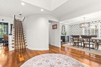 2 Phillips Pond Rd in Natick, MA - Building Photo - Building Photo