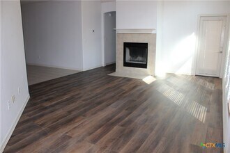 112 Clearwater Ct in Canyon Lake, TX - Building Photo - Building Photo