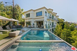 1861 Bel Air Rd in Los Angeles, CA - Building Photo - Building Photo