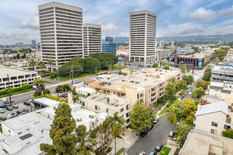 1741 S Bentley Ave in Los Angeles, CA - Building Photo - Building Photo