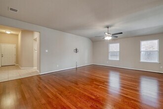 7400 Longford Trail in Austin, TX - Building Photo - Building Photo