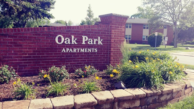 Oak Park Apartment Homes