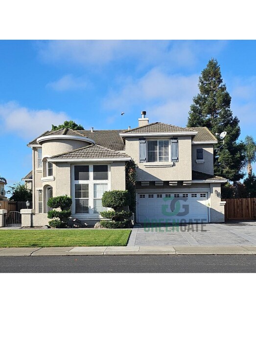 571 Zurich Dr in Manteca, CA - Building Photo