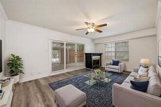 6107 Bullard Dr in Austin, TX - Building Photo - Building Photo