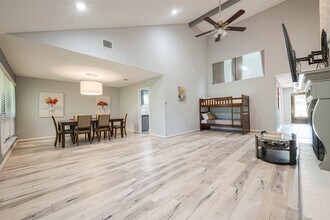 1723 Rock Fence Dr in Richmond, TX - Building Photo - Building Photo