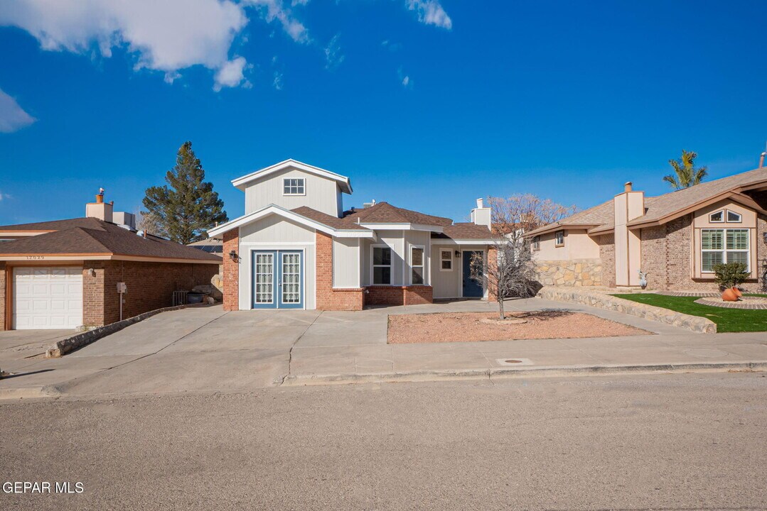 12033 Fred Carter Dr in El Paso, TX - Building Photo
