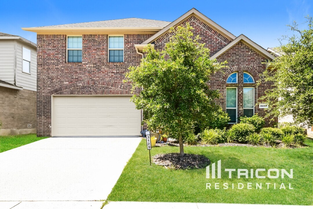 3129 Sunny Hl Wy in Royse City, TX - Building Photo