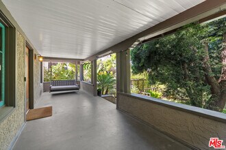 1650 Maltman Ave in Los Angeles, CA - Building Photo - Building Photo