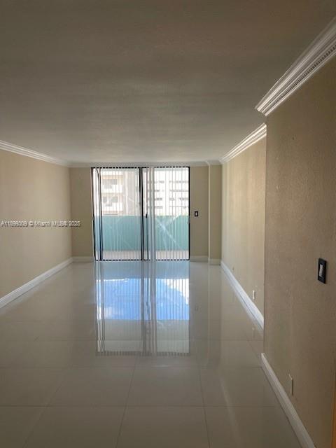 1825 W 44th Pl in Hialeah, FL - Building Photo - Building Photo