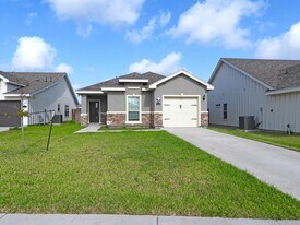 1336 E Candor Dr in Edinburg, TX - Building Photo