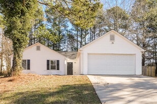 76 Villa Rosa Dr in Temple, GA - Building Photo