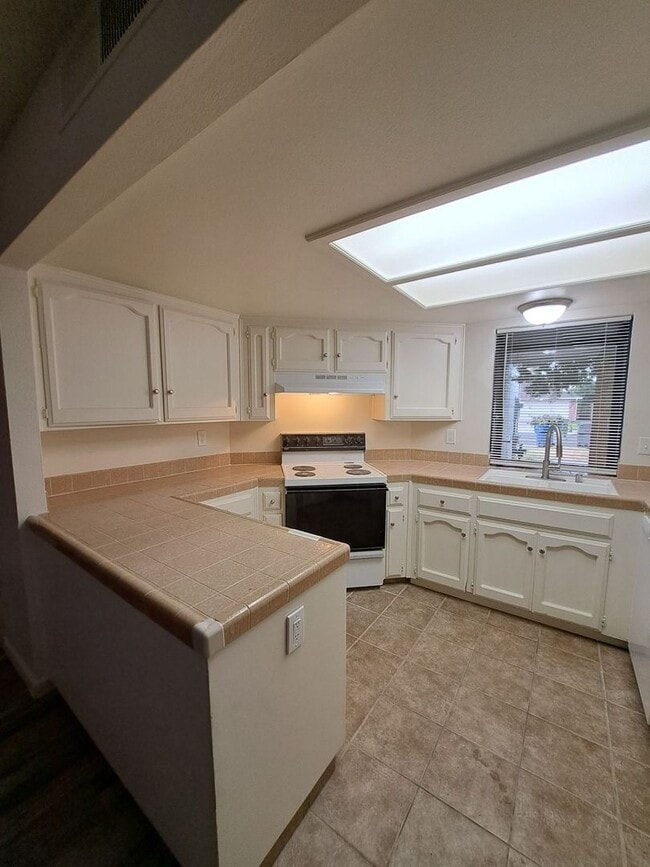 3630 W Terrace Ave in Fresno, CA - Building Photo - Building Photo