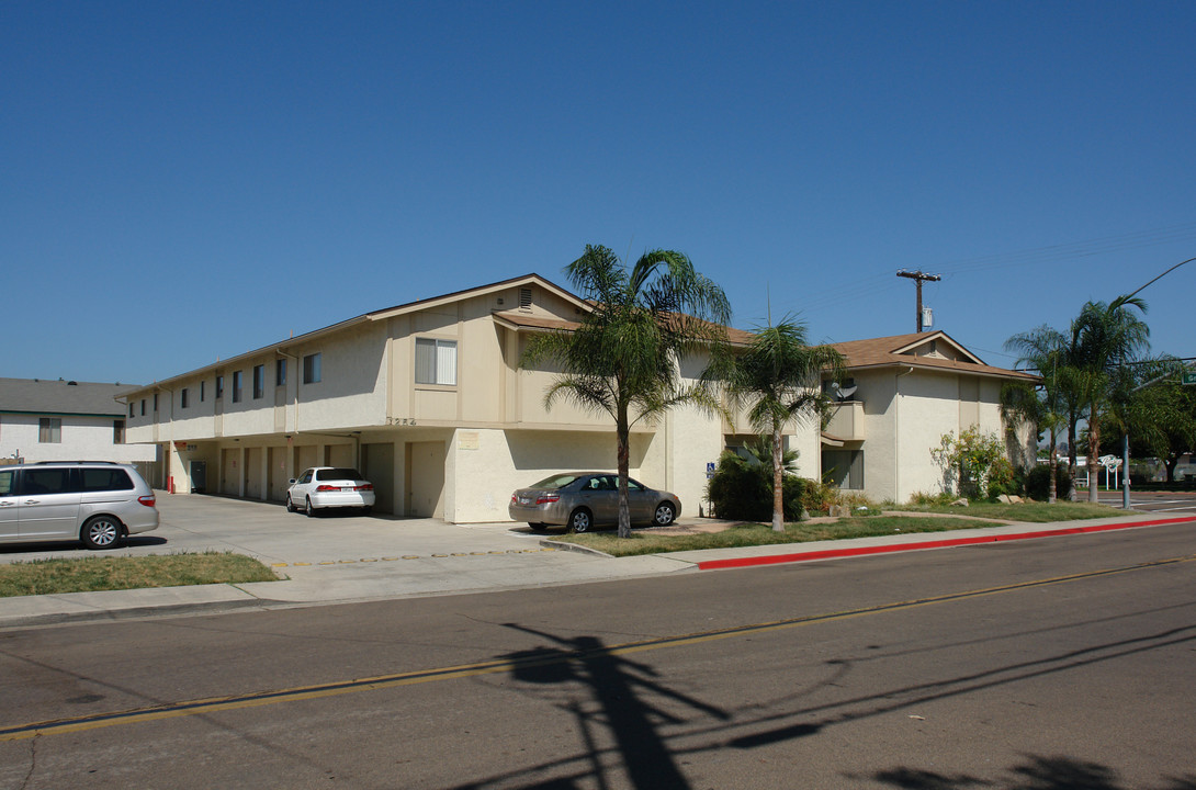 1254 Victor St in El Cajon, CA - Building Photo