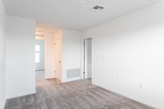264 Hayley St in Winter Haven, FL - Building Photo - Building Photo