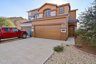 11470 Dawn Vw Rd in Socorro, TX - Building Photo - Building Photo