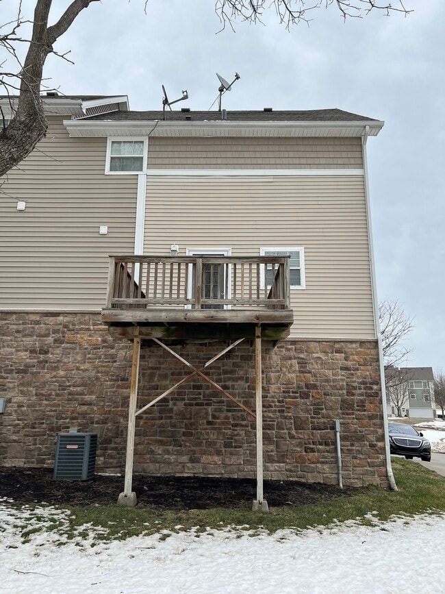 5924 N 167th Plaza in Omaha, NE - Building Photo - Building Photo