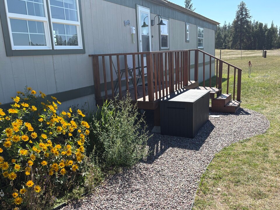 110 Stardust Trl in Columbia Falls, MT - Building Photo