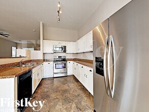 13702 W Tara Ln in Surprise, AZ - Building Photo - Building Photo