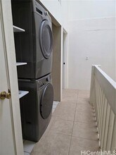 380 Kawaihae St in Honolulu, HI - Building Photo - Building Photo