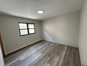 170 Detroit Ave, Unit 1 in Staten Island, NY - Building Photo - Building Photo