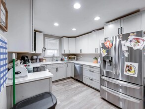 705 S East St in Colfax, WA - Foto de edificio - Building Photo