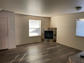 451 NW 25th St in Redmond, OR - Building Photo - Building Photo