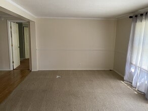 2030 Catherine Lake Rd in Richlands, NC - Building Photo - Building Photo