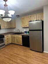 23 Country Club Dr in Manchester, NH - Building Photo - Building Photo