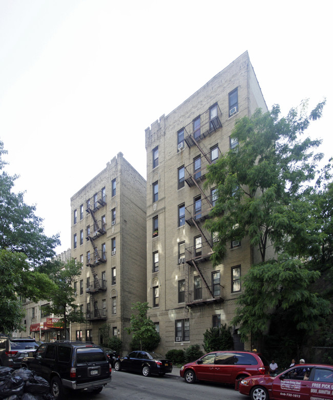 10-14 Bennett Ave in New York, NY - Foto de edificio - Building Photo