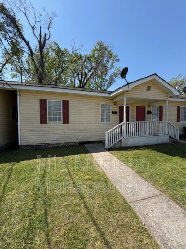 property at 1419 Richards St