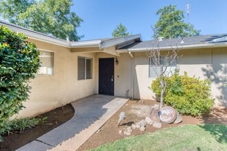 6463 N Wishon Ave in Fresno, CA - Building Photo - Building Photo