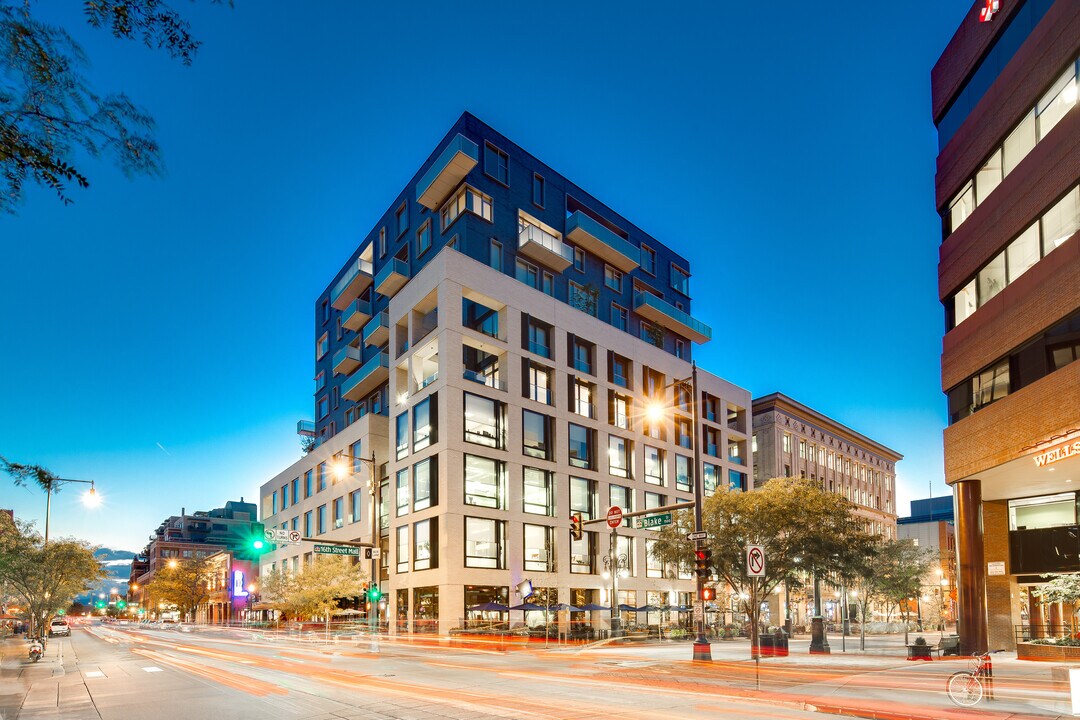 1555 Blake St in Denver, CO - Building Photo