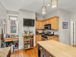 279 K St, Unit 2 in Boston, MA - Building Photo - Building Photo