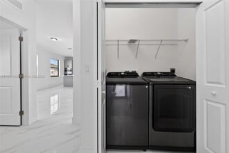 15441 SW 20th Ln in Miami, FL - Building Photo - Building Photo