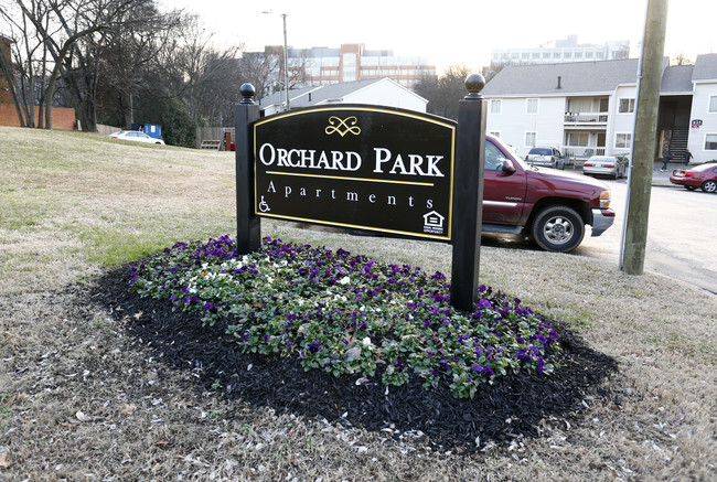 Orchard Park in Charlotte, NC - Foto de edificio - Building Photo