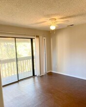 3575 Oakvale Rd, Unit Apt 107 in Decatur, GA - Foto de edificio - Building Photo